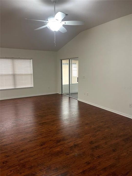В аренду: $1,995 (3 спален, 2 ванн, 1685 Квадратных фут)