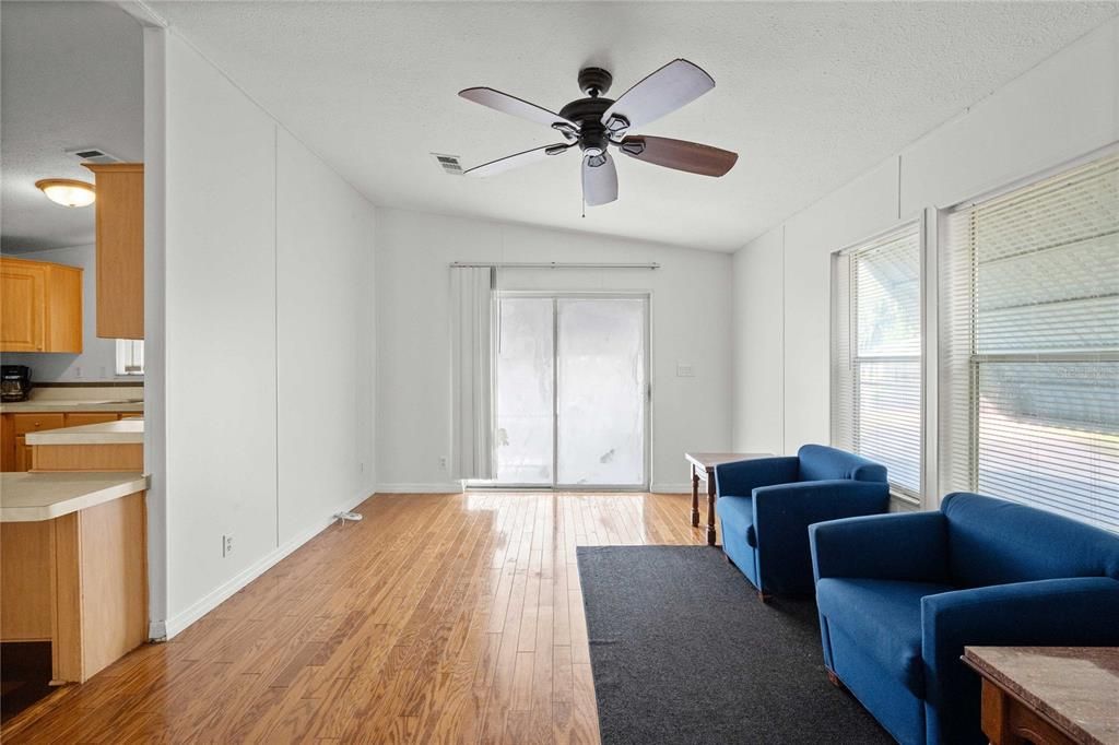 En Venta: $139,000 (2 camas, 2 baños, 960 Pies cuadrados)