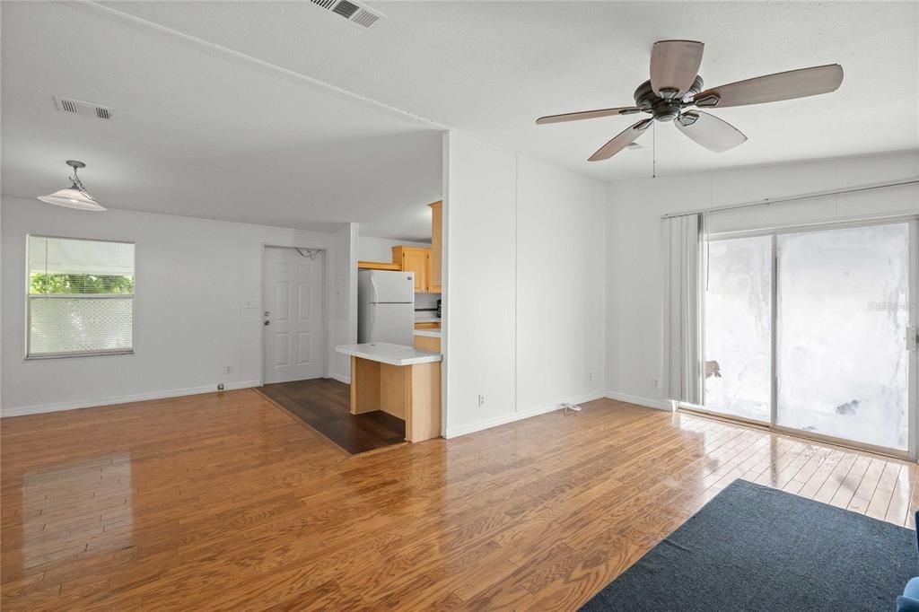 En Venta: $139,000 (2 camas, 2 baños, 960 Pies cuadrados)