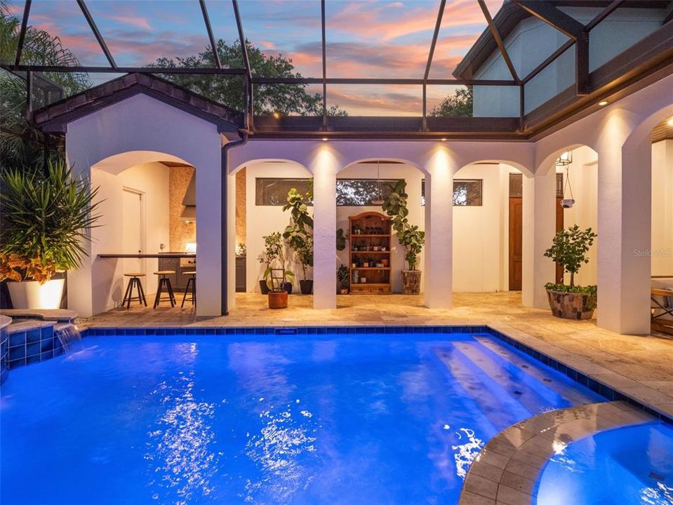 En Venta: $2,200,000 (4 camas, 4 baños, 3330 Pies cuadrados)