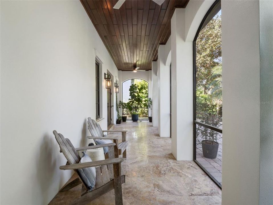 En Venta: $2,200,000 (4 camas, 4 baños, 3330 Pies cuadrados)