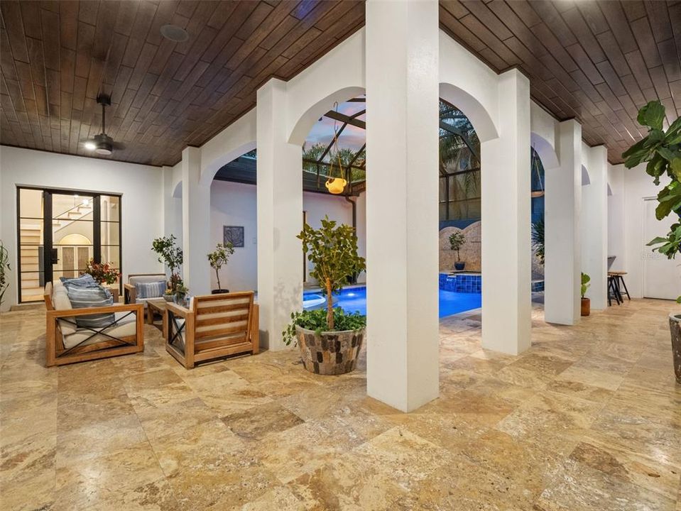 En Venta: $2,200,000 (4 camas, 4 baños, 3330 Pies cuadrados)