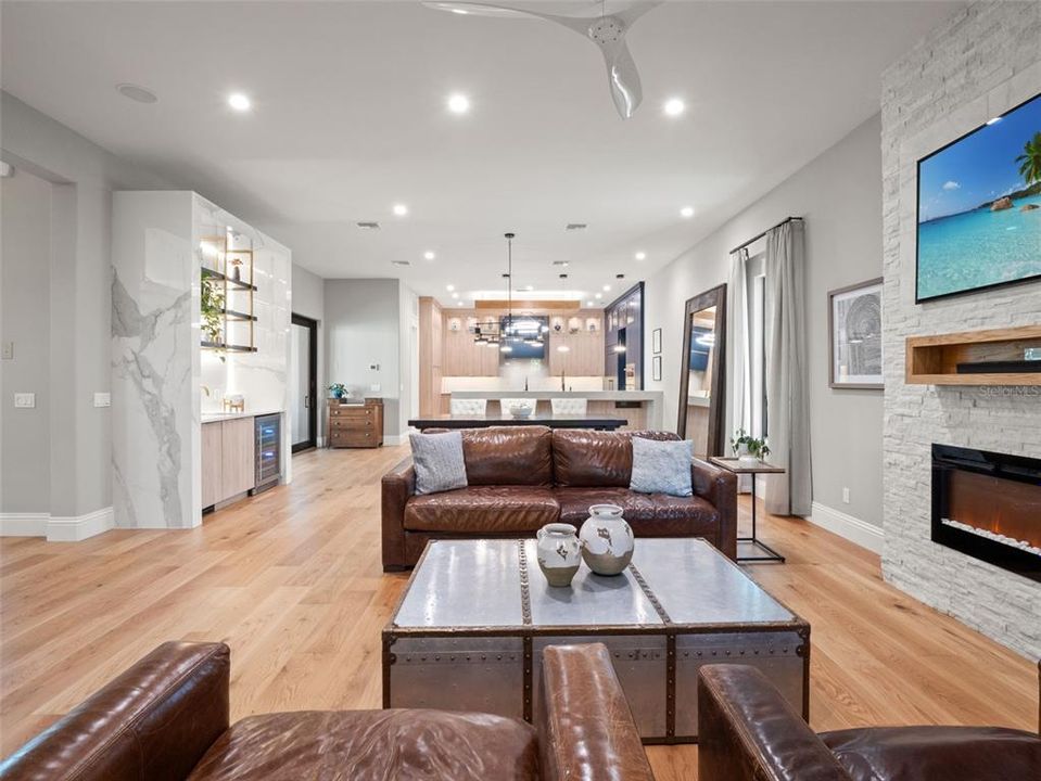 En Venta: $2,200,000 (4 camas, 4 baños, 3330 Pies cuadrados)