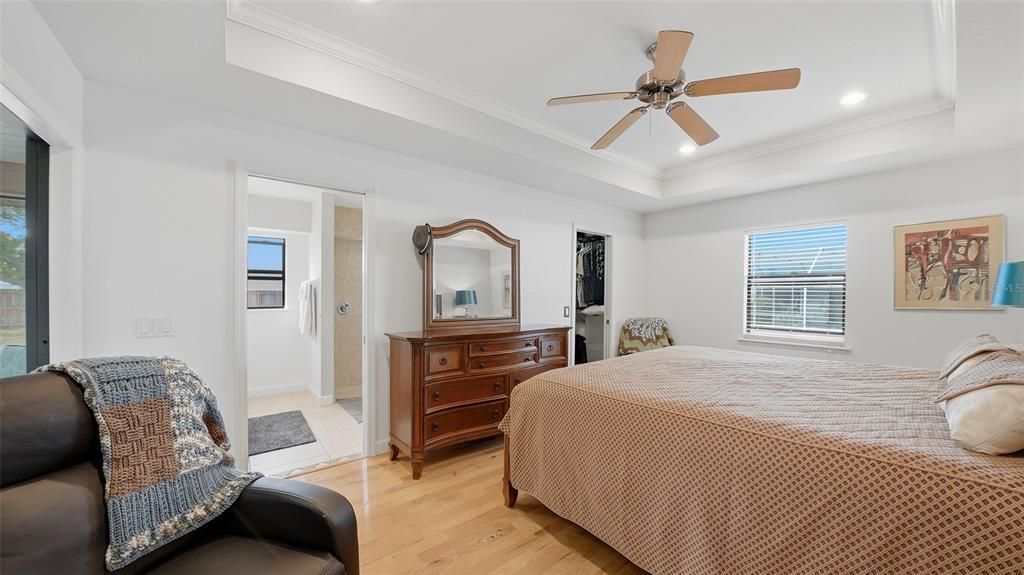 Activo con contrato: $350,000 (3 camas, 2 baños, 1514 Pies cuadrados)