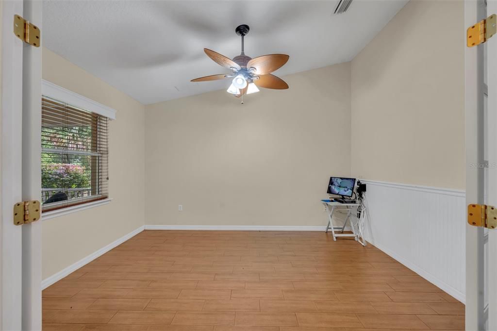 Activo con contrato: $625,000 (3 camas, 2 baños, 2139 Pies cuadrados)