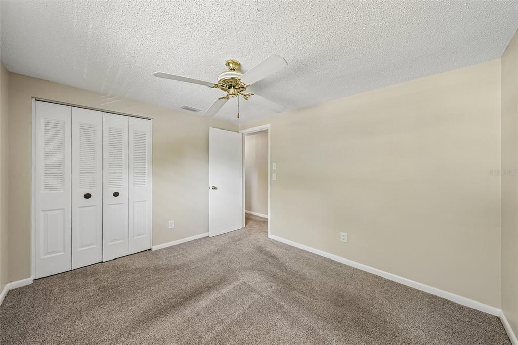 Activo con contrato: $479,900 (4 camas, 2 baños, 1896 Pies cuadrados)