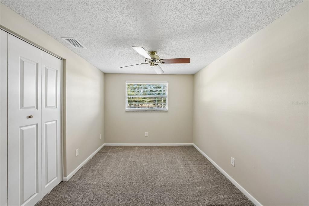 Activo con contrato: $479,900 (4 camas, 2 baños, 1896 Pies cuadrados)