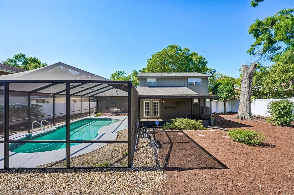 Activo con contrato: $479,900 (4 camas, 2 baños, 1896 Pies cuadrados)