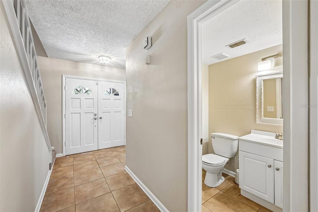 Activo con contrato: $479,900 (4 camas, 2 baños, 1896 Pies cuadrados)