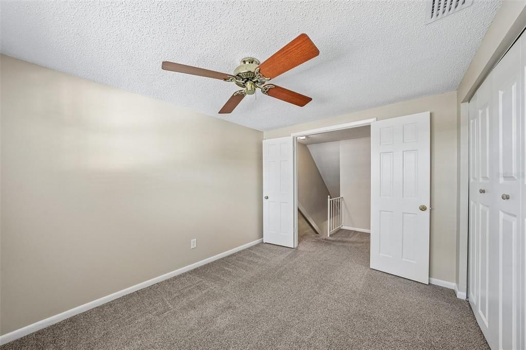 Activo con contrato: $479,900 (4 camas, 2 baños, 1896 Pies cuadrados)
