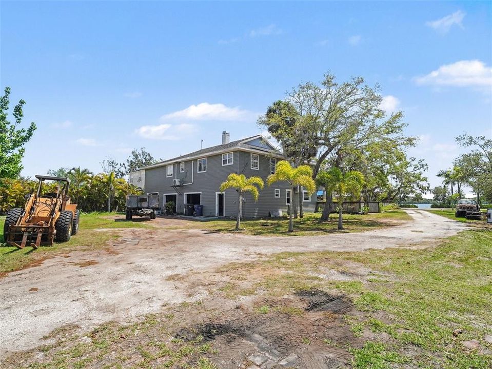 En Venta: $1,150,000 (3 camas, 2 baños, 2436 Pies cuadrados)