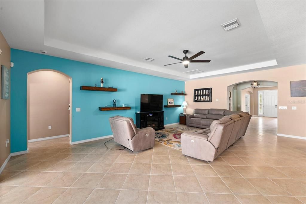 Active With Contract: $585,000 (5 beds, 3 baths, 3228 Square Feet)