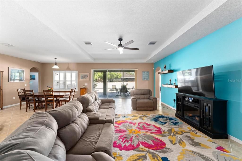 Active With Contract: $585,000 (5 beds, 3 baths, 3228 Square Feet)