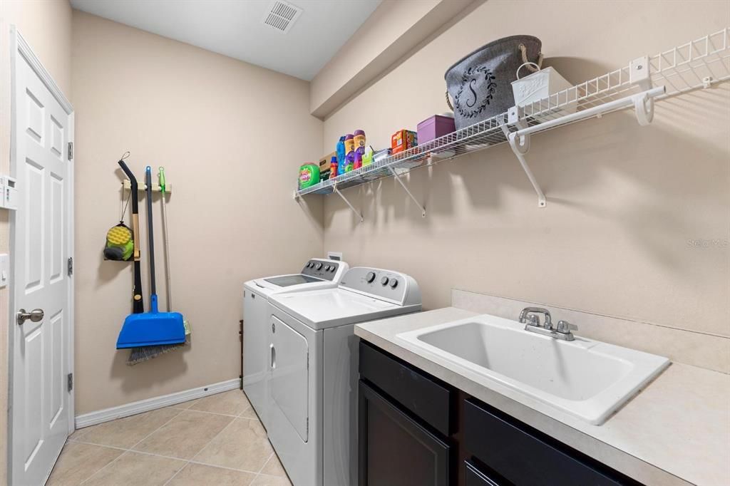 Active With Contract: $585,000 (5 beds, 3 baths, 3228 Square Feet)