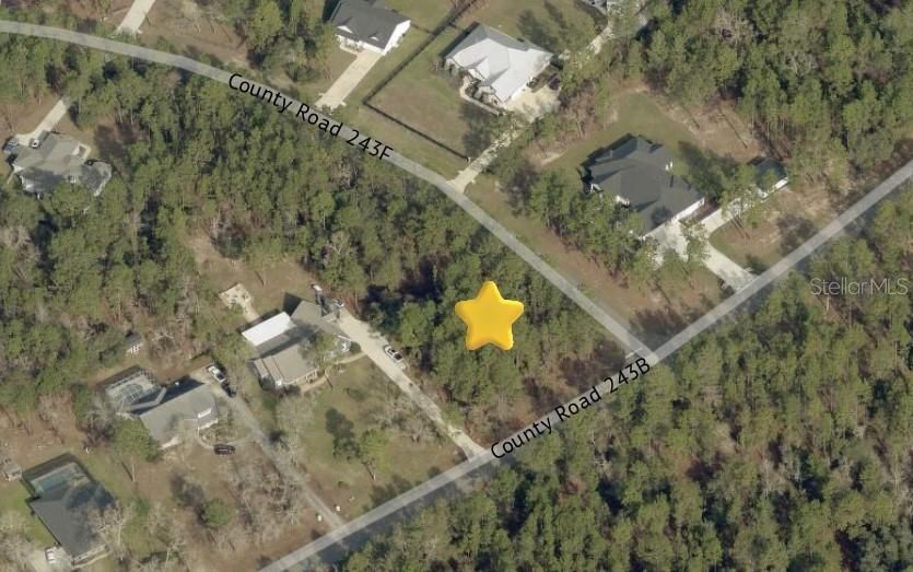 На продажу: $135,000 (0.96 acres)