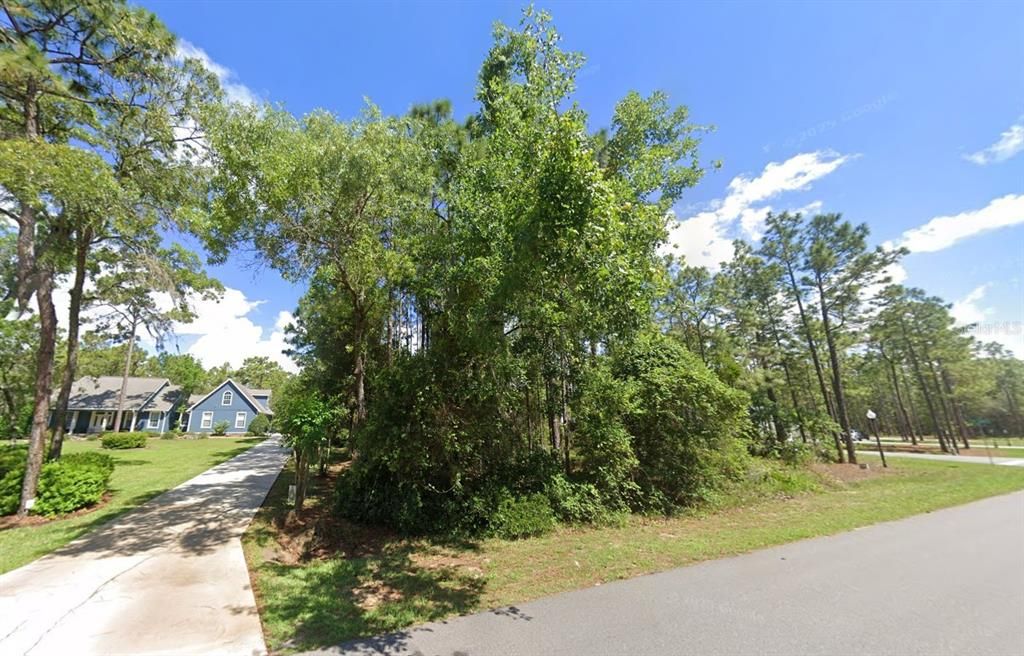На продажу: $135,000 (0.96 acres)