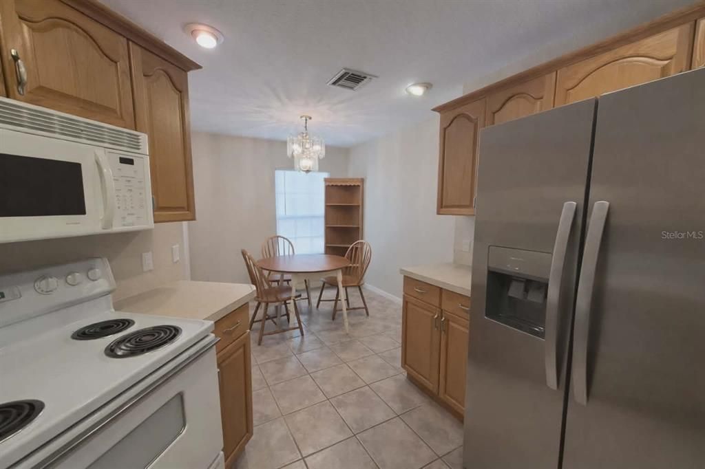 En Venta: $250,000 (3 camas, 2 baños, 1350 Pies cuadrados)