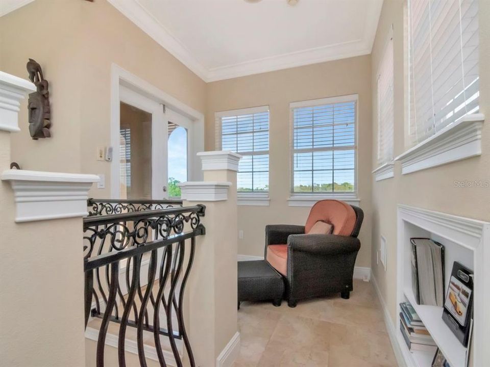 En Venta: $2,099,000 (4 camas, 3 baños, 2720 Pies cuadrados)