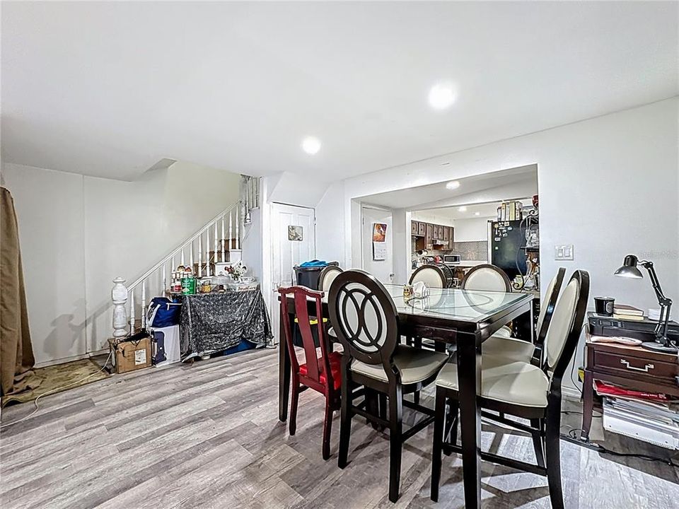 На продажу: $449,999 (3 спален, 2 ванн, 1737 Квадратных фут)