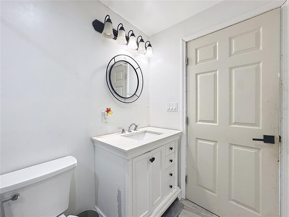 На продажу: $449,999 (3 спален, 2 ванн, 1737 Квадратных фут)