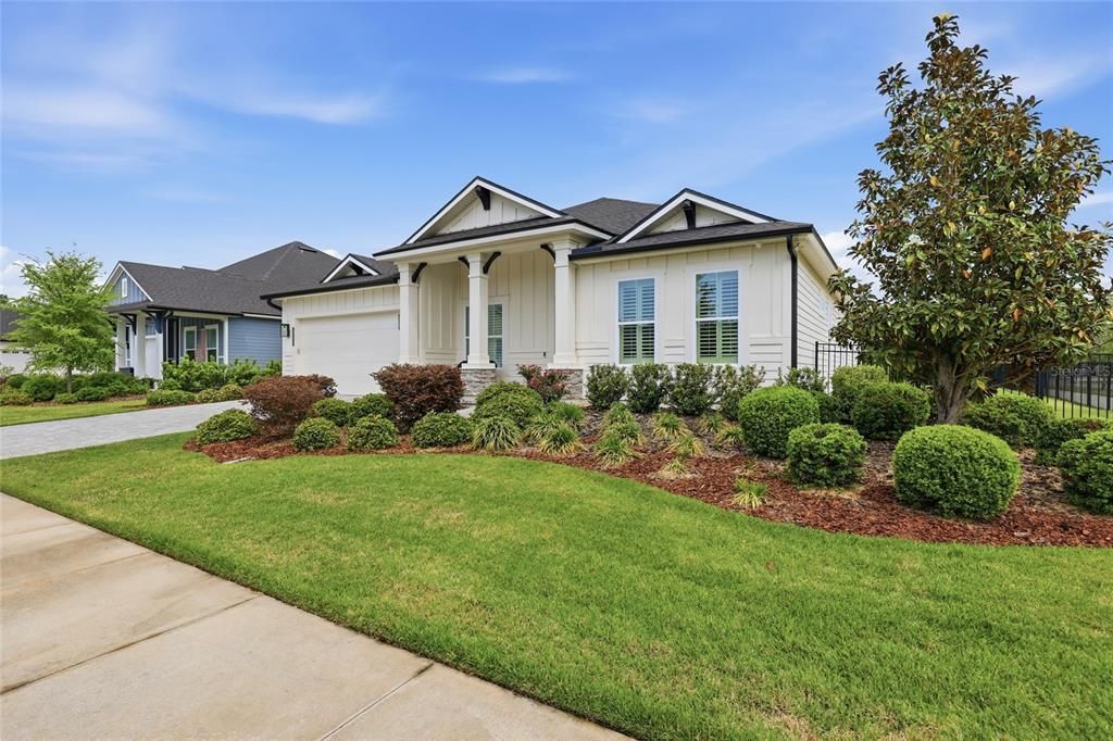 For Sale: $950,000 (3 beds, 3 baths, 2595 Square Feet)