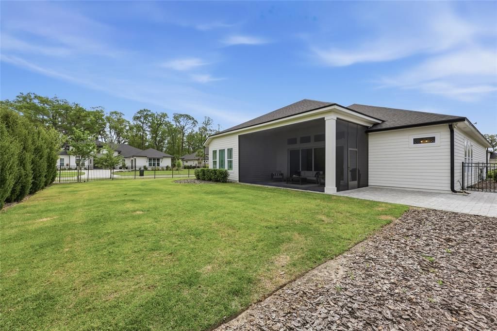 For Sale: $950,000 (3 beds, 3 baths, 2595 Square Feet)