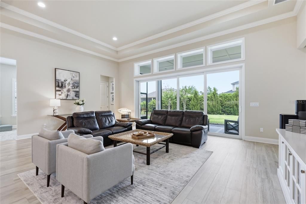 For Sale: $950,000 (3 beds, 3 baths, 2595 Square Feet)