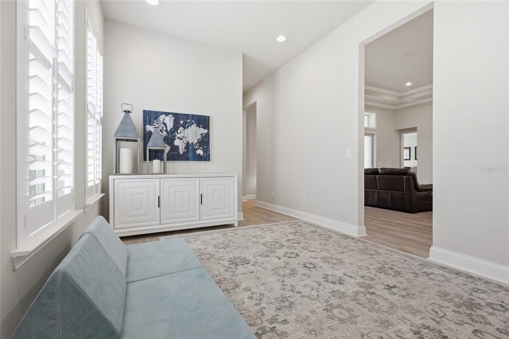 For Sale: $950,000 (3 beds, 3 baths, 2595 Square Feet)