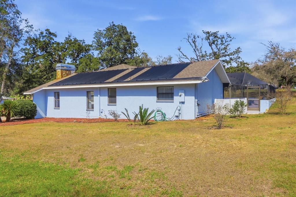 Activo con contrato: $395,000 (3 camas, 2 baños, 2580 Pies cuadrados)