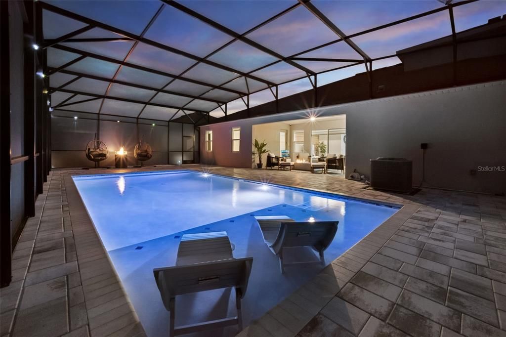 En Venta: $899,000 (5 camas, 4 baños, 3300 Pies cuadrados)