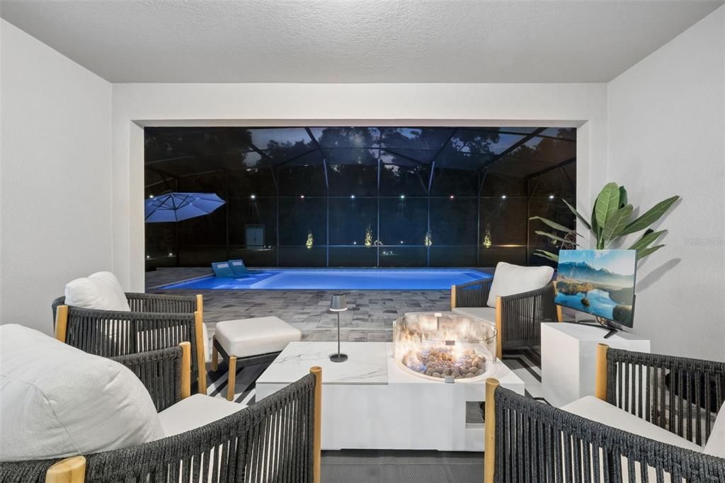 En Venta: $899,000 (5 camas, 4 baños, 3300 Pies cuadrados)