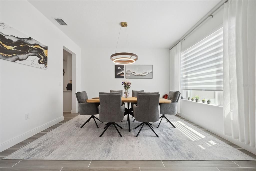En Venta: $899,000 (5 camas, 4 baños, 3300 Pies cuadrados)