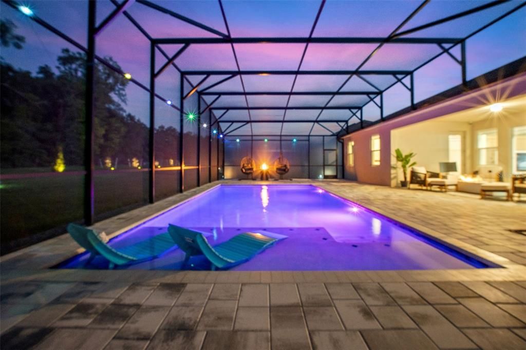 En Venta: $899,000 (5 camas, 4 baños, 3300 Pies cuadrados)
