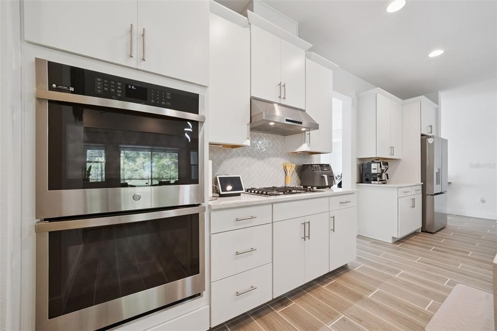 En Venta: $899,000 (5 camas, 4 baños, 3300 Pies cuadrados)