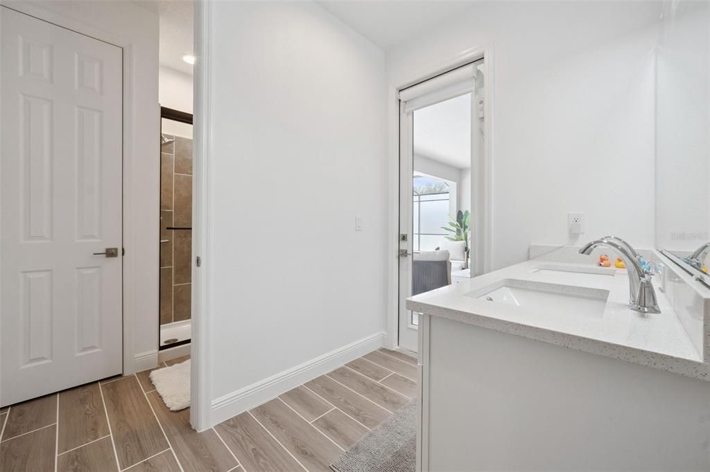 En Venta: $899,000 (5 camas, 4 baños, 3300 Pies cuadrados)