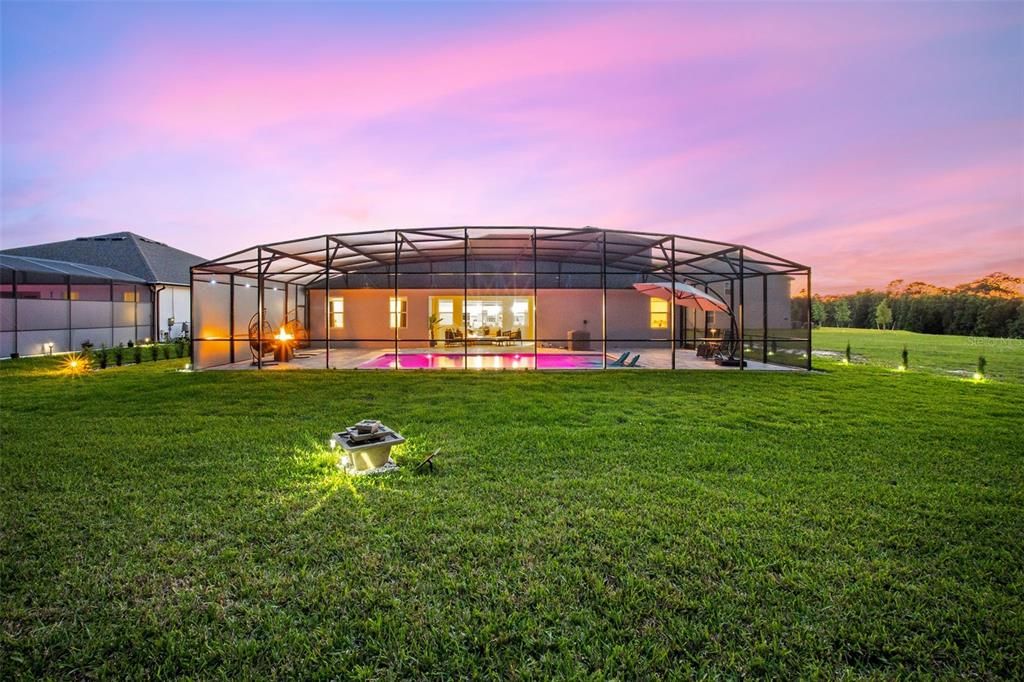 En Venta: $899,000 (5 camas, 4 baños, 3300 Pies cuadrados)