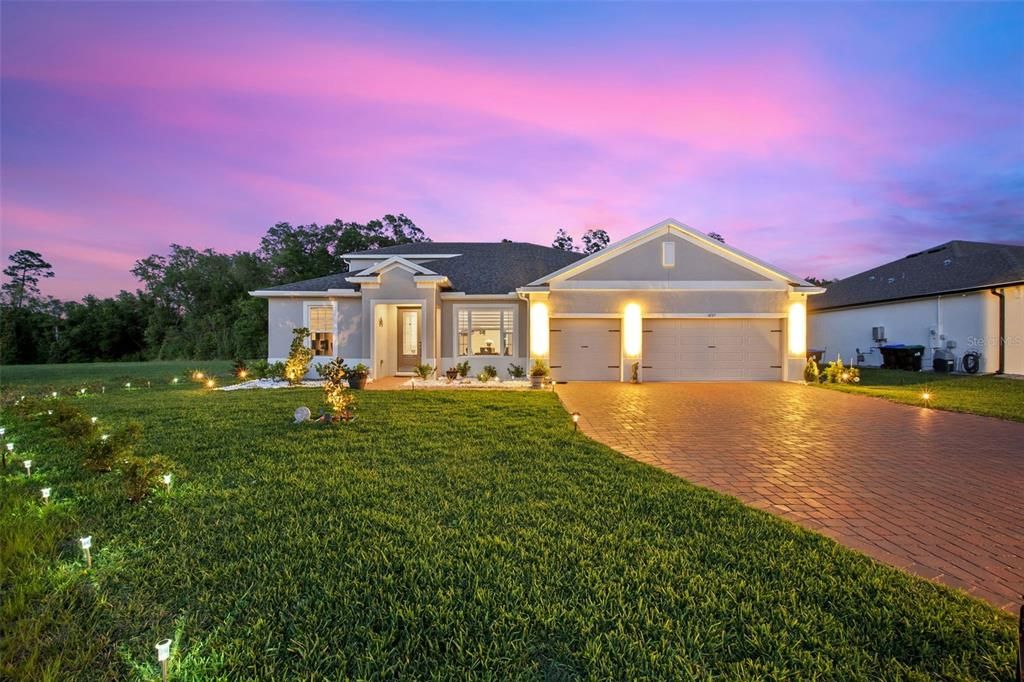 En Venta: $899,000 (5 camas, 4 baños, 3300 Pies cuadrados)