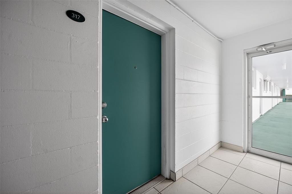 For Sale: $129,900 (0 beds, 1 baths, 344 Square Feet)