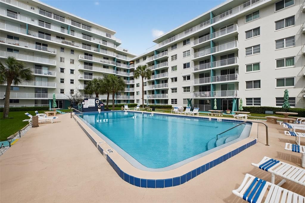 For Sale: $129,900 (0 beds, 1 baths, 344 Square Feet)
