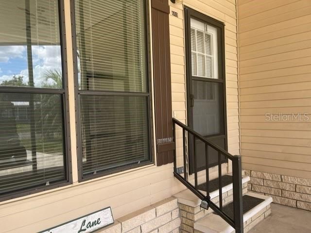 For Sale: $159,900 (2 beds, 2 baths, 1352 Square Feet)