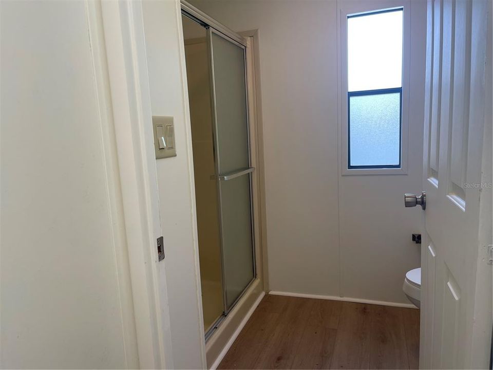 For Sale: $159,900 (2 beds, 2 baths, 1352 Square Feet)