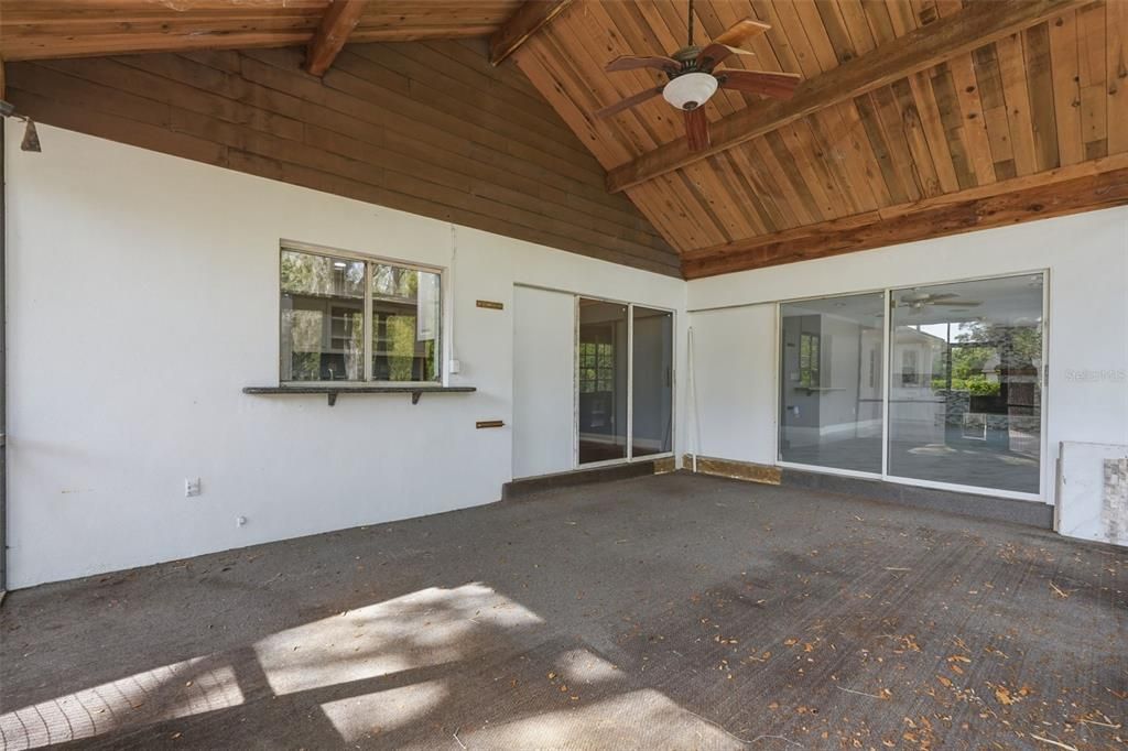 Activo con contrato: $950,000 (4 camas, 3 baños, 4002 Pies cuadrados)