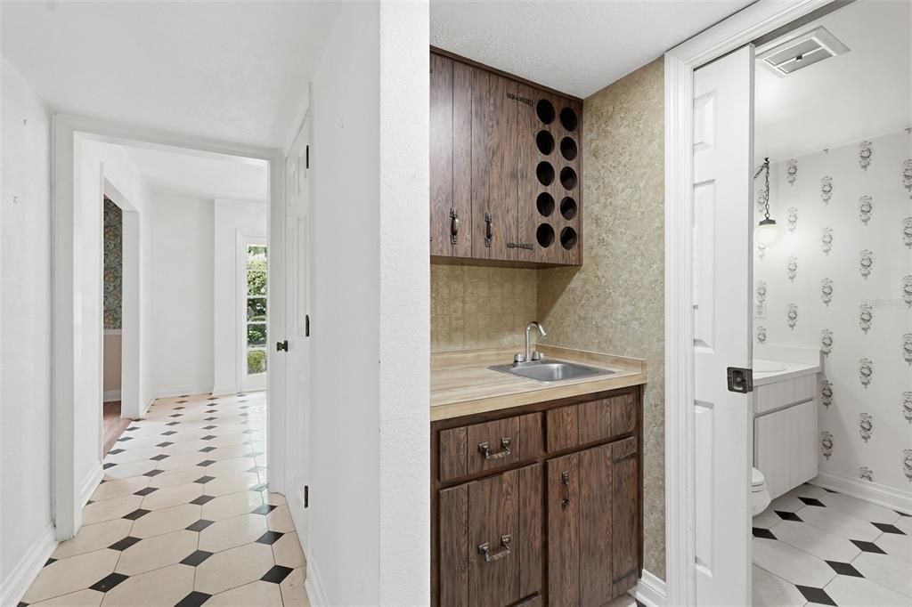 Activo con contrato: $950,000 (4 camas, 3 baños, 4002 Pies cuadrados)