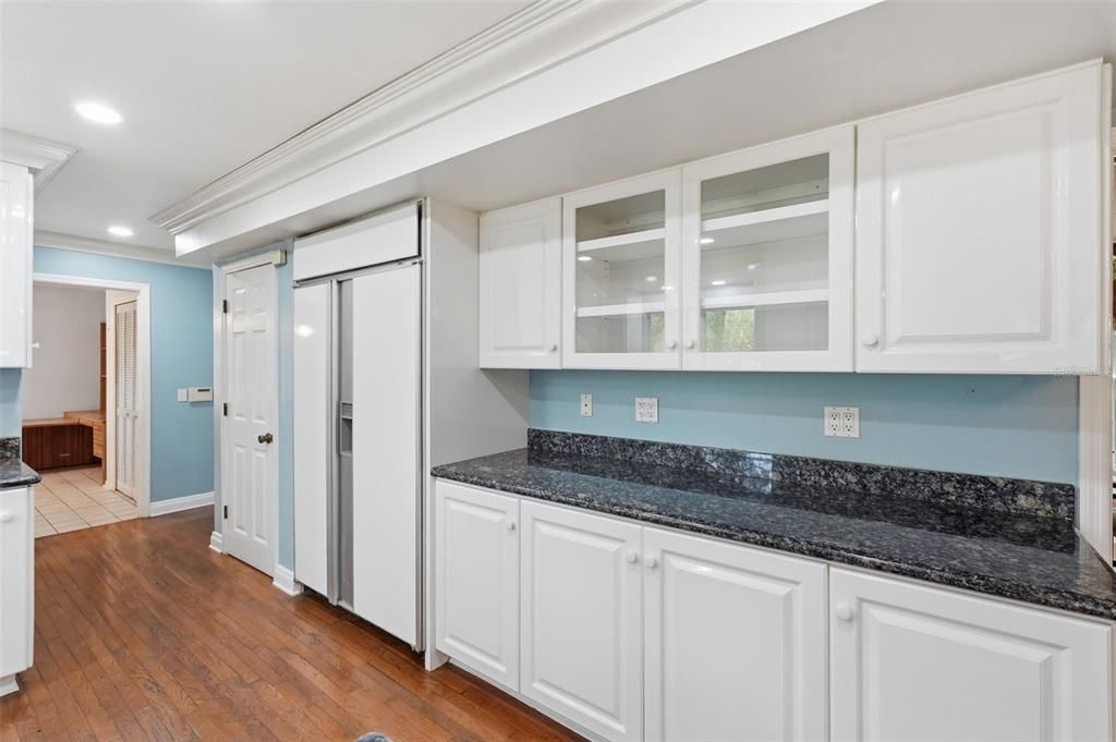 Activo con contrato: $950,000 (4 camas, 3 baños, 4002 Pies cuadrados)