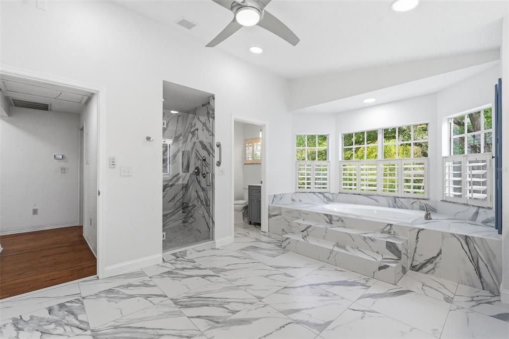Activo con contrato: $950,000 (4 camas, 3 baños, 4002 Pies cuadrados)