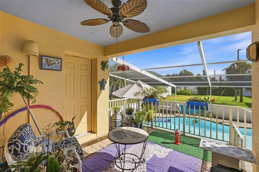 Activo con contrato: $725,000 (3 camas, 3 baños, 1875 Pies cuadrados)