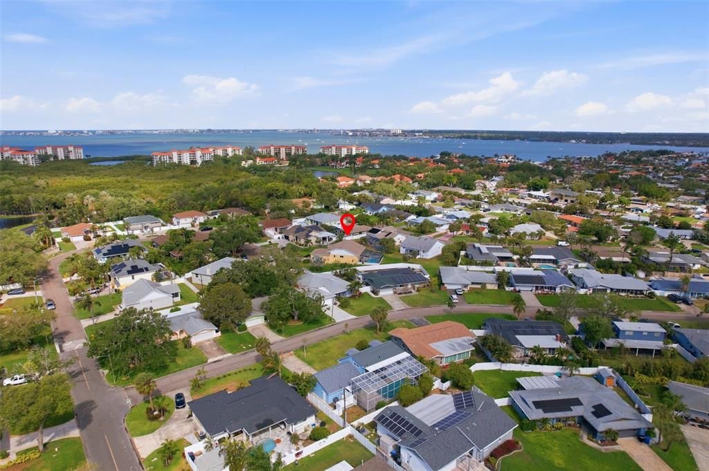 Activo con contrato: $725,000 (3 camas, 3 baños, 1875 Pies cuadrados)