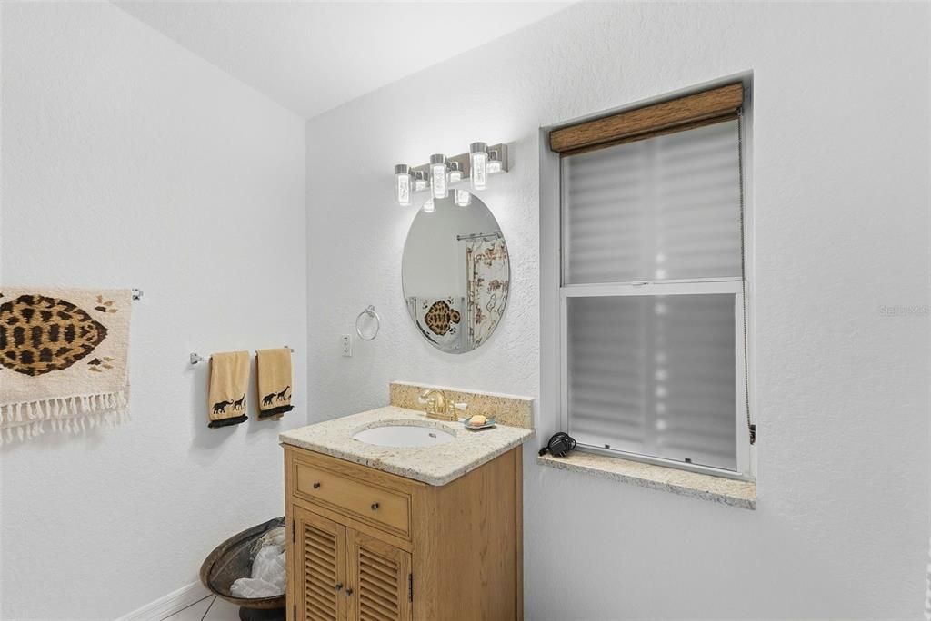 Activo con contrato: $725,000 (3 camas, 3 baños, 1875 Pies cuadrados)
