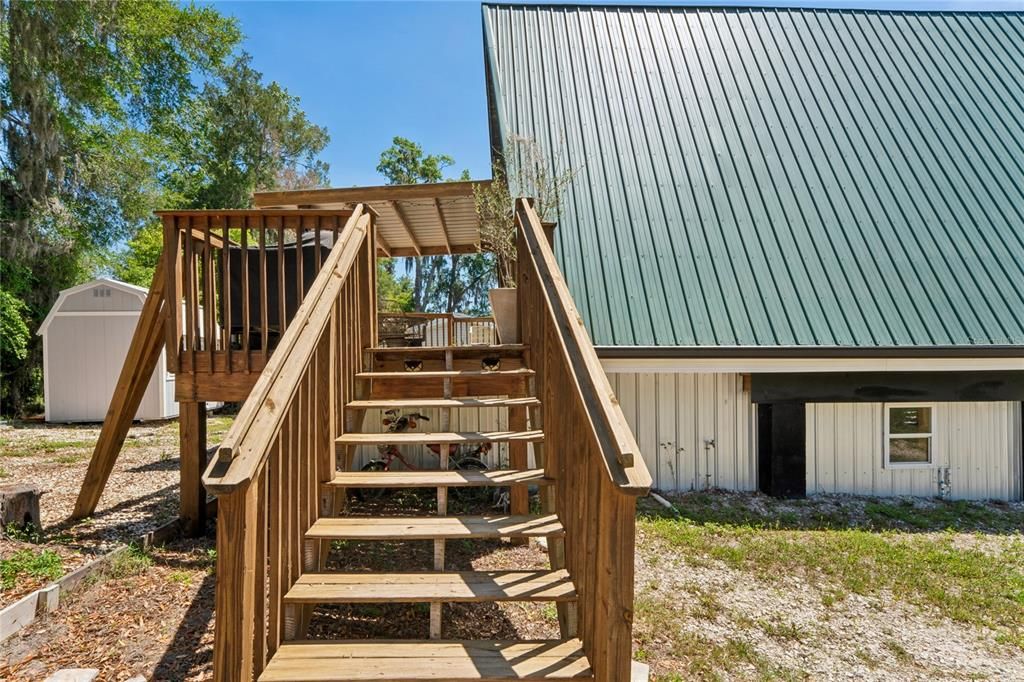 For Sale: $215,000 (1 beds, 1 baths, 861 Square Feet)