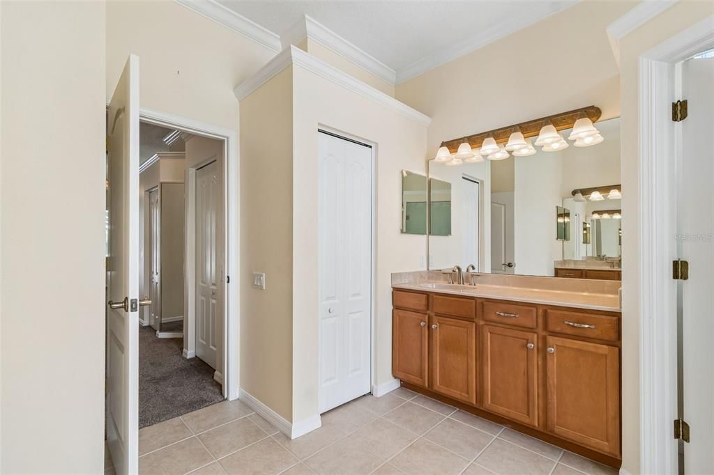 Active With Contract: $749,800 (4 beds, 3 baths, 2866 Square Feet)